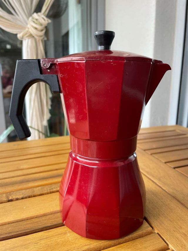 Cafetera San Ignacio Roja