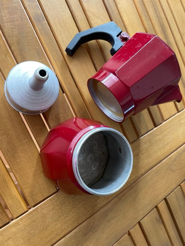 Cafetera San Ignacio Roja