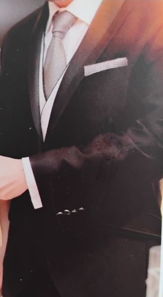 Traje de ceremonia hombre negro con detalles