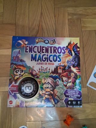 Juego de mesa Magic 8 Ball Encuentros Mágicos