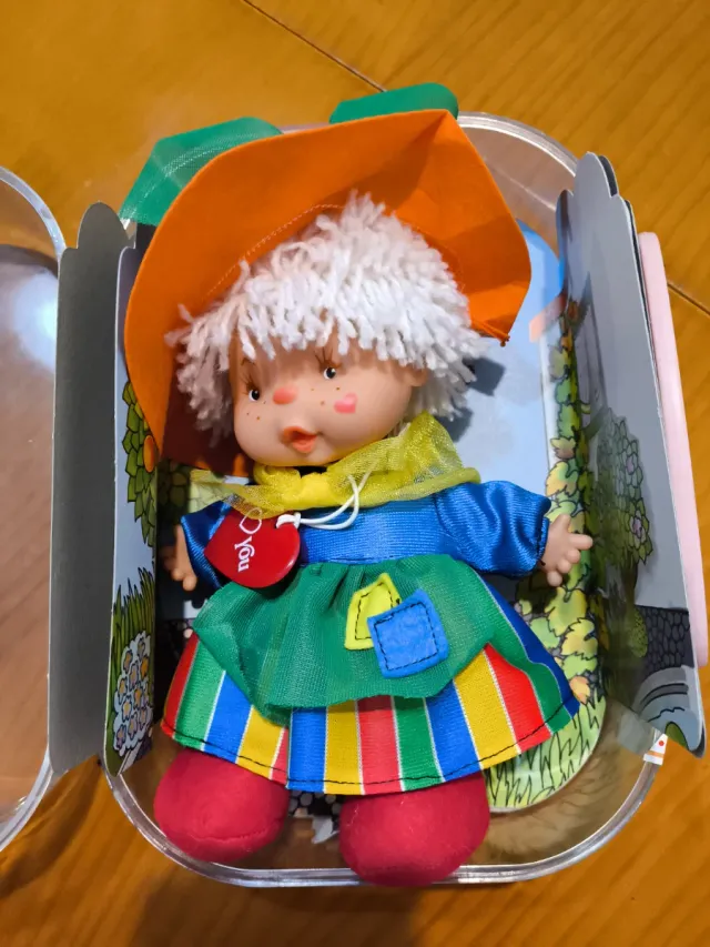 Muñeca Pitirolo Corazón Antigua NUEVA