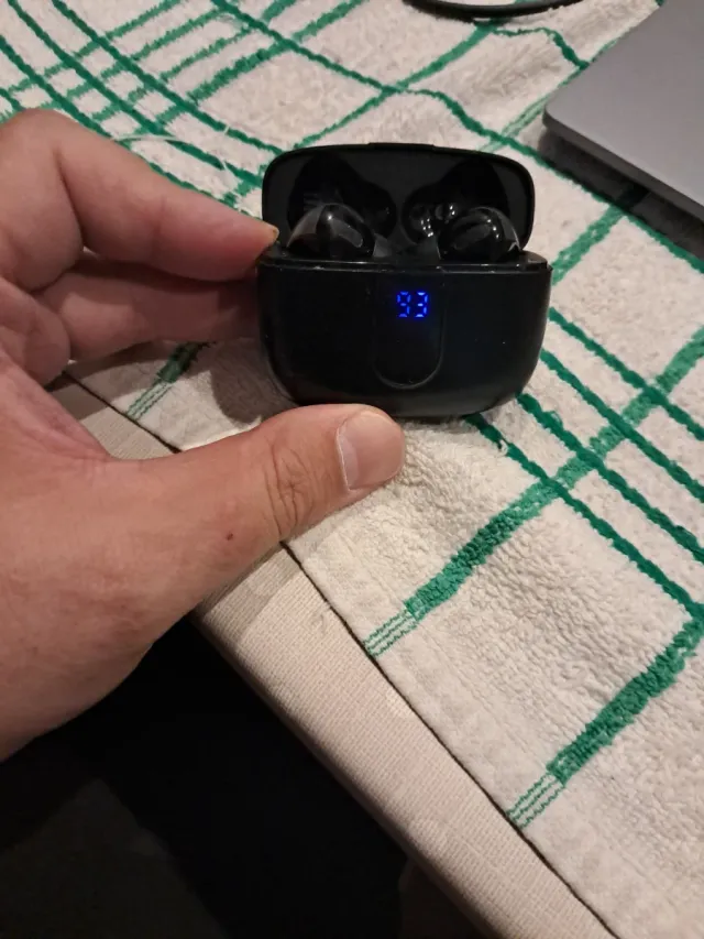 Auriculares inalámbricos negros