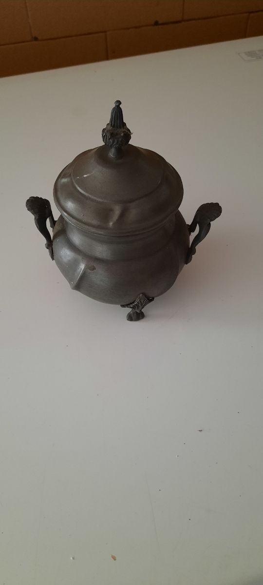 Oggetto decorativo in peltro