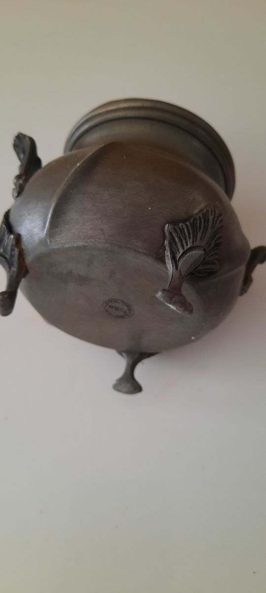 Oggetto decorativo in peltro