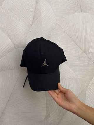 Gorra New Era NY Negra Roja Ajustable