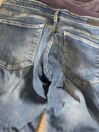 Tejano premamá azul