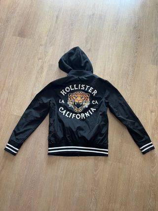 Chaqueta Hollister con capucha Negra Talla S