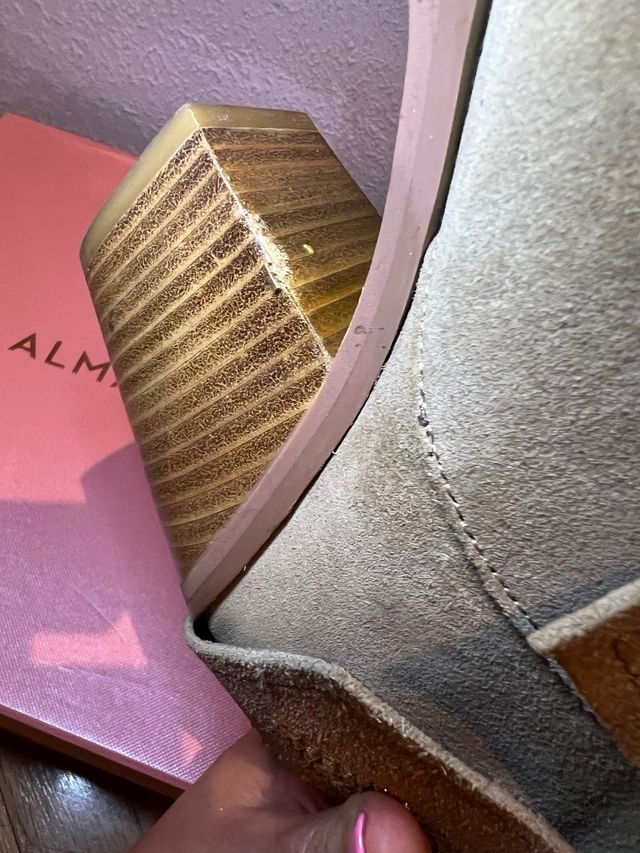 Botas Alma en Pena Beige con Pedrería