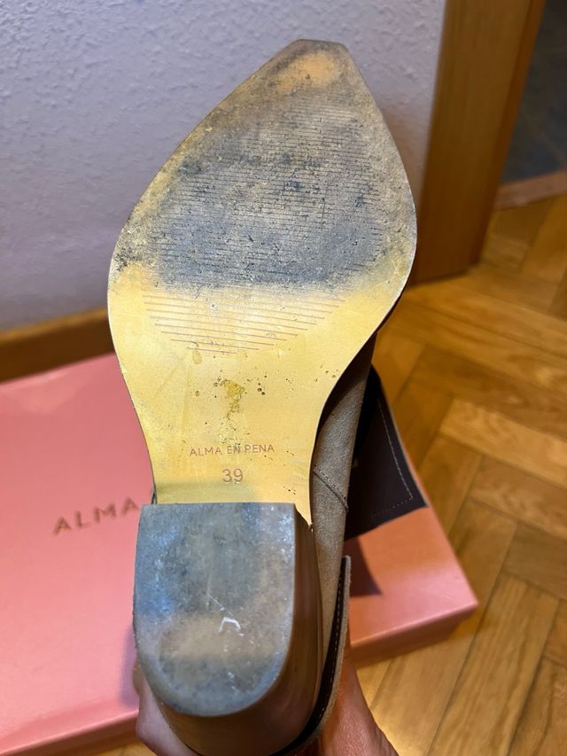 Botas Alma en Pena Beige con Pedrería