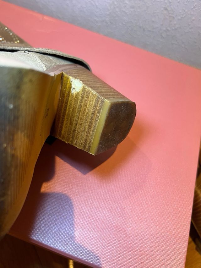 Botas Alma en Pena Beige con Pedrería