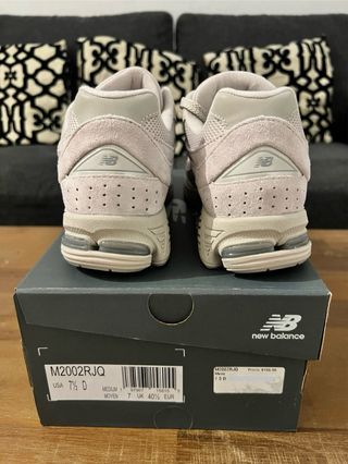 New Balance 2002R Beige
