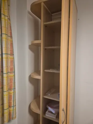 Librería esquinera  beige, se vende desmontada