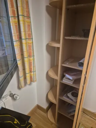 Librería esquinera  beige, se vende desmontada