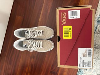 Zapatillas Vans Old Skool caña alta beige