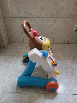 Andador infantil musical con forma de caballo
