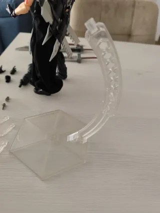 Figura Cloud Strife Final Fantasy VII Remake