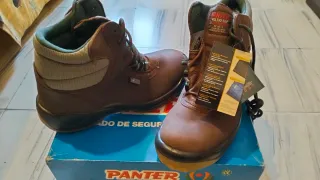 Botas de seguridad Panter Voltio SBP