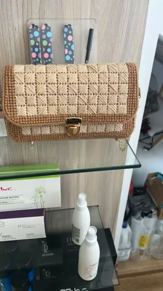 Bolso de crochet beige y marrón  hecho  a mano