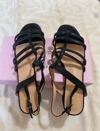 Sandalias negras tacón T 37