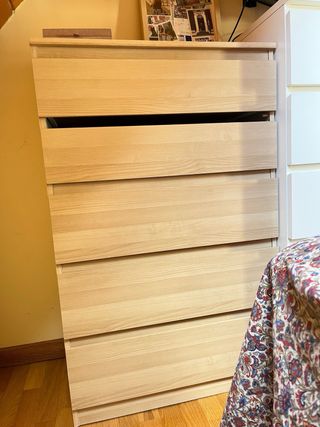 Cómoda 5 cajones madera clara