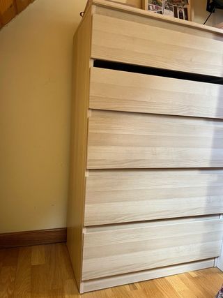 Cómoda 5 cajones madera clara