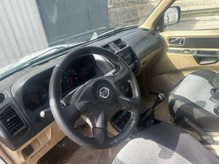 Nissan Terrano II 2003