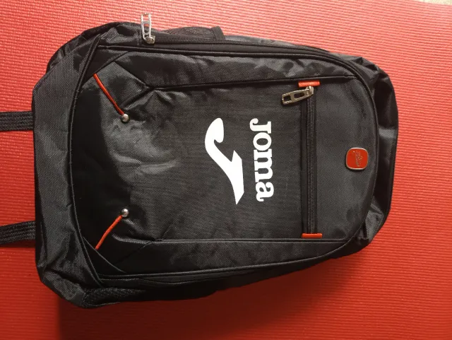 Mochila Joma Negra Deportiva y Viaje