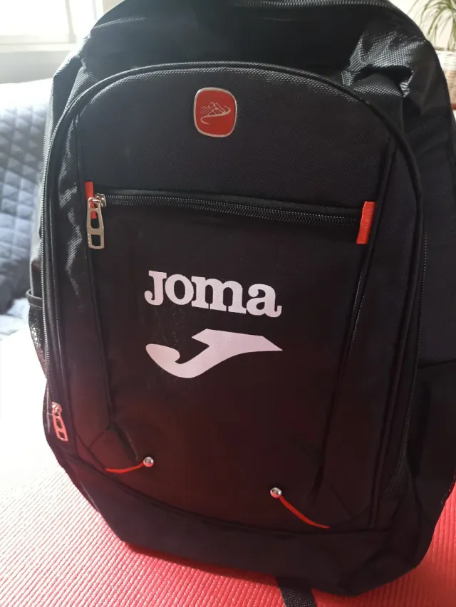 Mochila Joma Negra Deportiva y Viaje