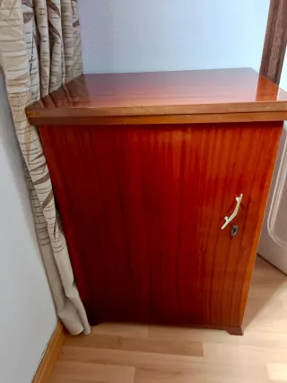 Máquina de coser ALFA antigua (Eibar) con mueble