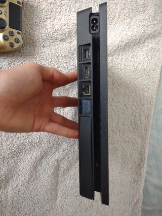 PS4, 2 controles 2 juegos cascos con micrófono 