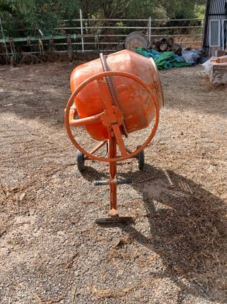 Hormigonera Naranja