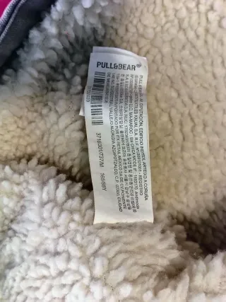 Pull and Bear chaqueta capucha interior borreguill