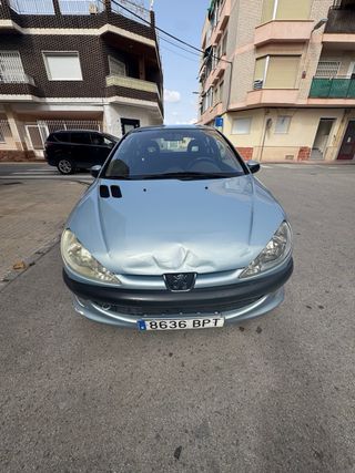 Peugeot 206 2002