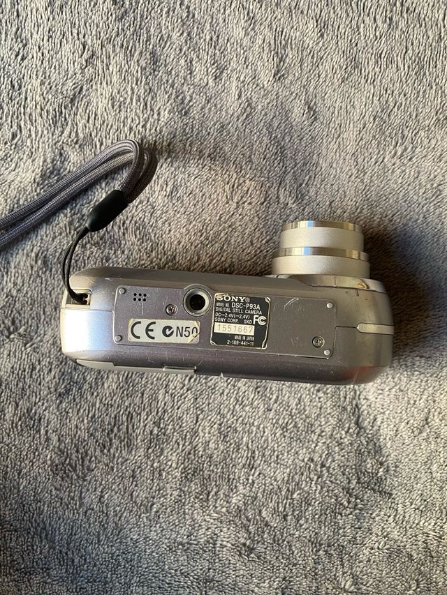 Sony Cyber-shot DSC-P93A Cámara Digital