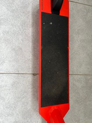Patinete infantil rojo