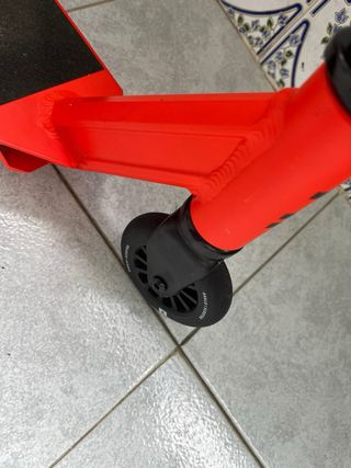 Patinete infantil rojo