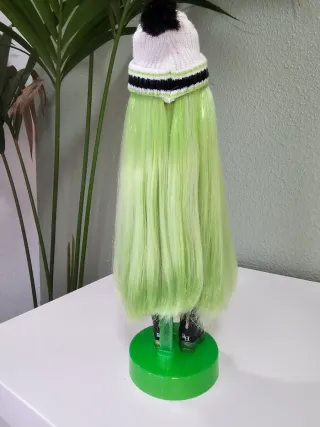 Rainbow High Jade Hunter Muñeca
