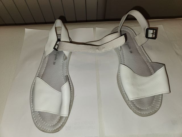 Sandalias Penitente Blancas