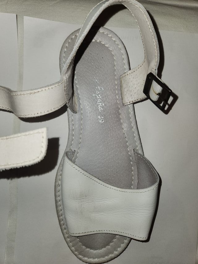 Sandalias Penitente Blancas