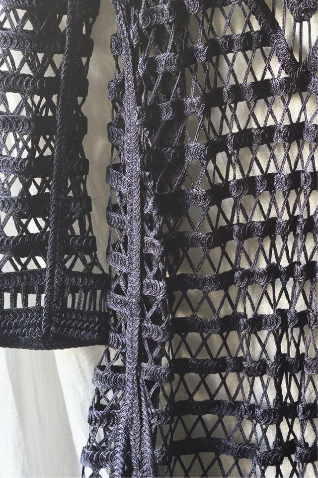 Capa Uterqüe de crochet azul marino