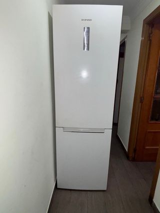 Nevera Daewoo Blanca