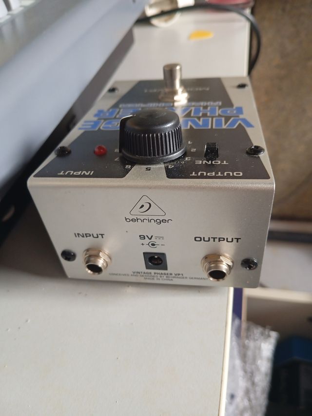 Behringer Vintage Phaser VP1 Pedal Guitarra