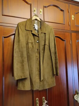 Chaqueta de ante marrón