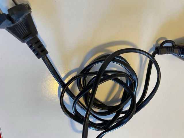 Secador de pelo negro