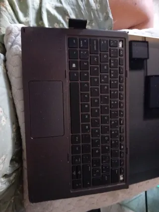 Ordenador HP PRO - Faltan piezas