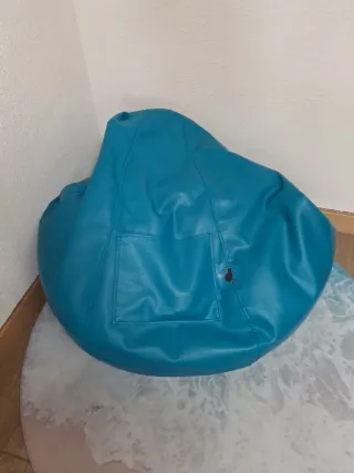 Puff azul A Loja do Gato Preto