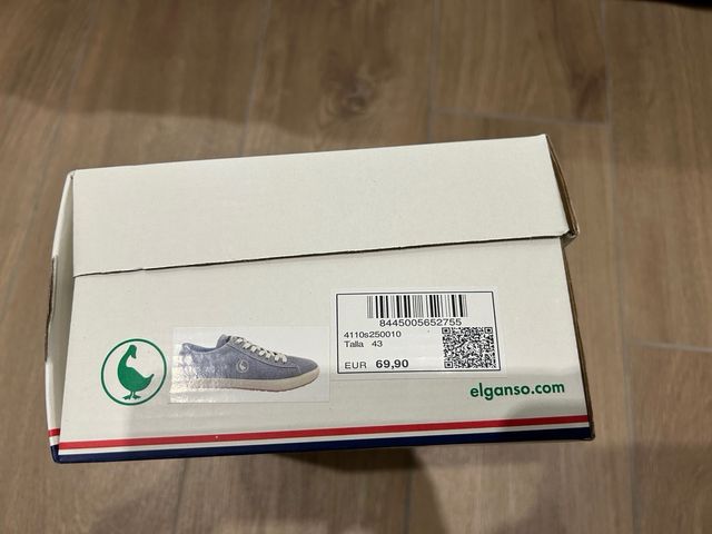 Zapatillas El Ganso Azul Talla 43. Sin estrenar