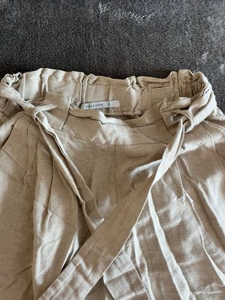 Pantalón elegante beige