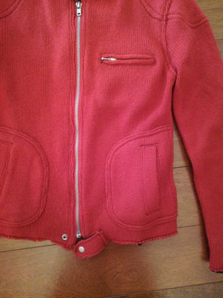 Chaqueta de lana roja