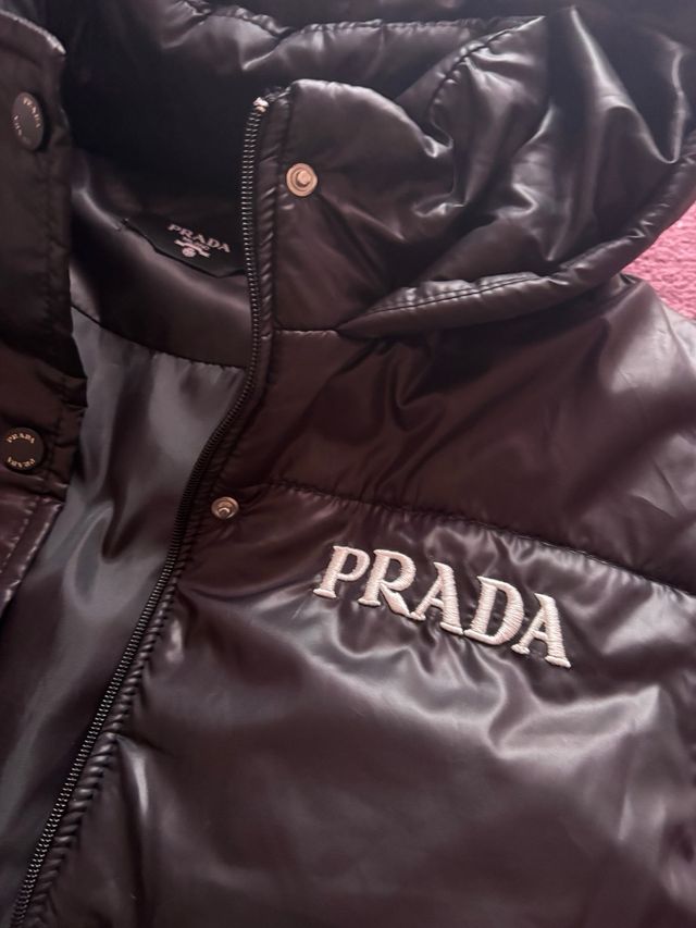 Gilet Prada nero con cappuccio taglia l